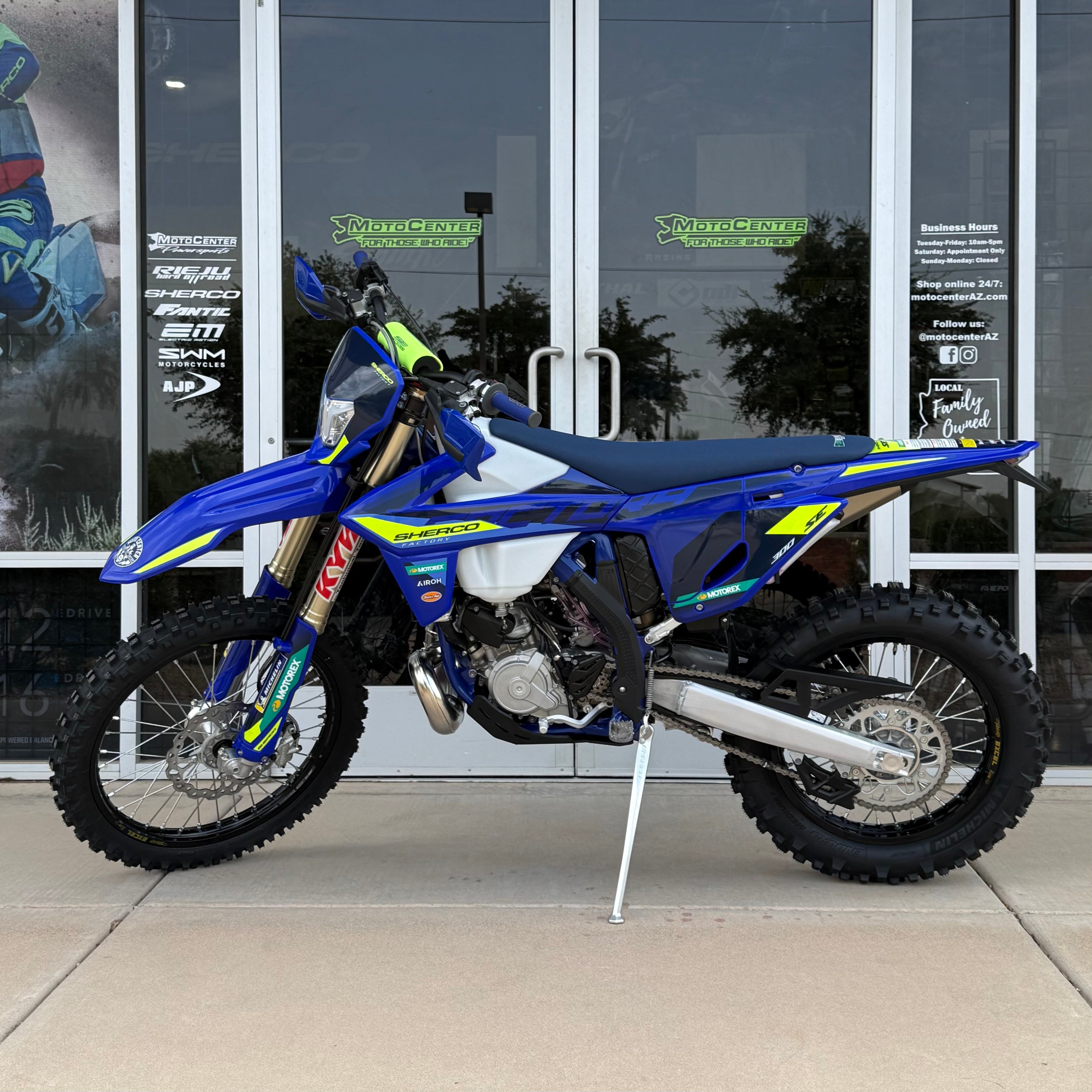 2027 300 SE Factory