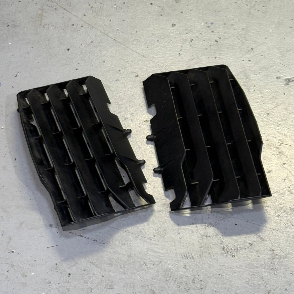 *Used* Radiator Louvers - Rieju/GasGas