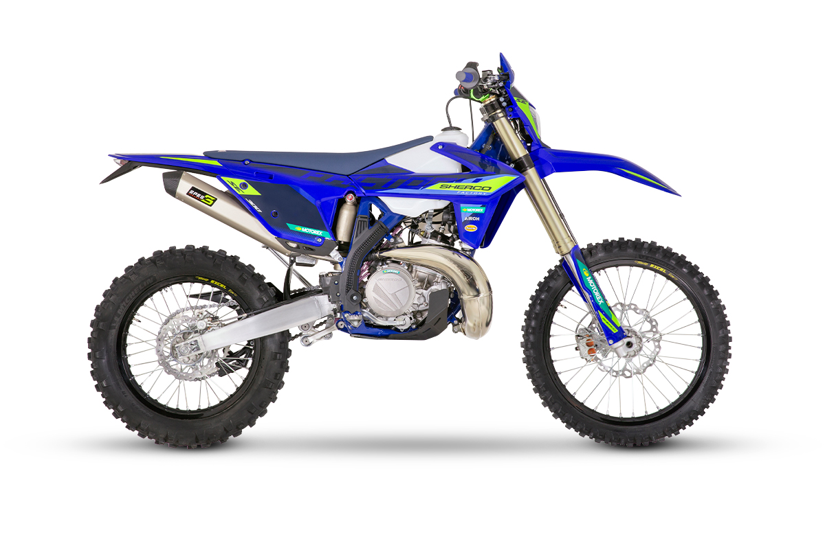 2027 300 SE Factory