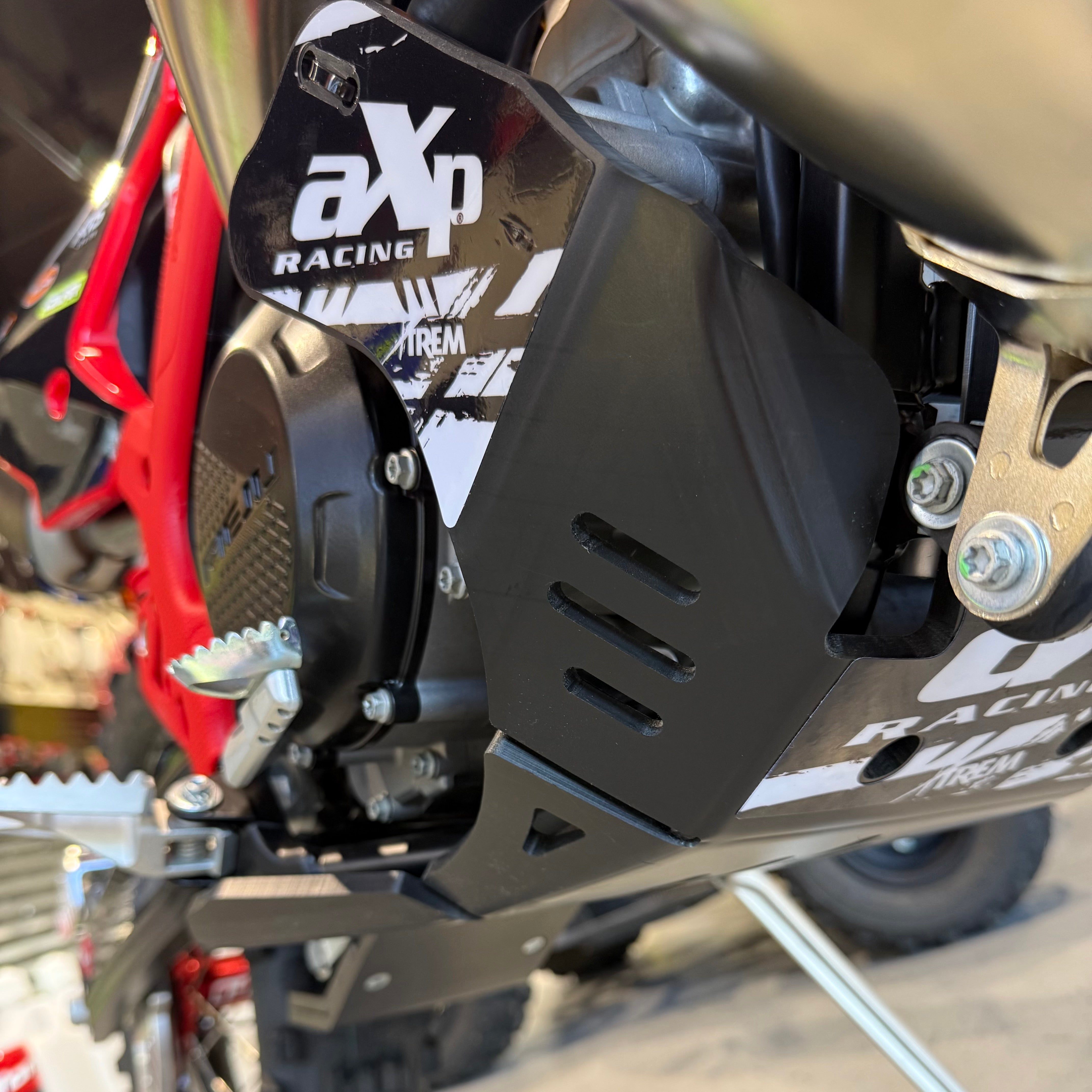 Hard Enduro Skid Plate MR 300i - Rieju