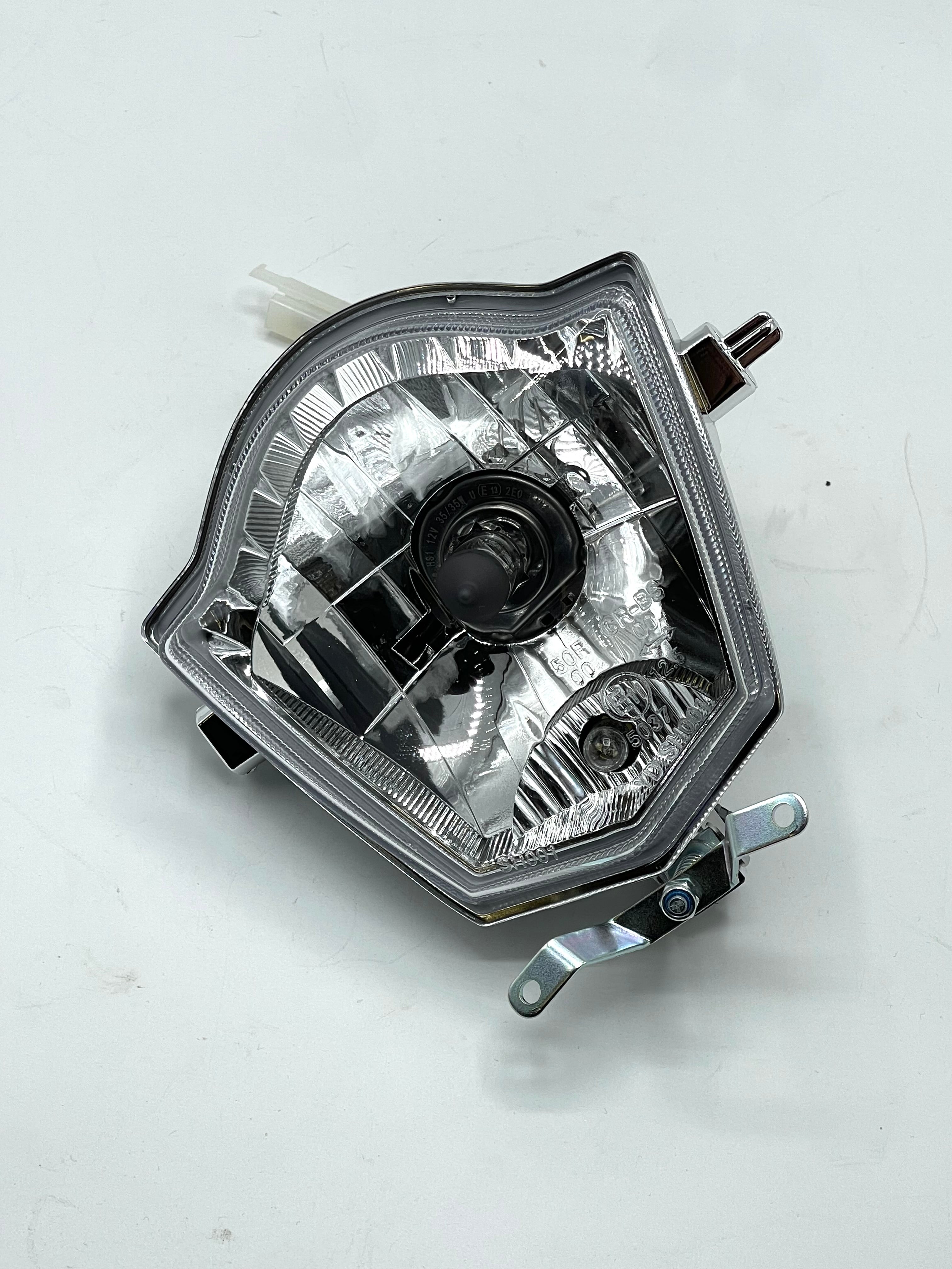 Headlight Bulb Assembly - 0/000.600.0270