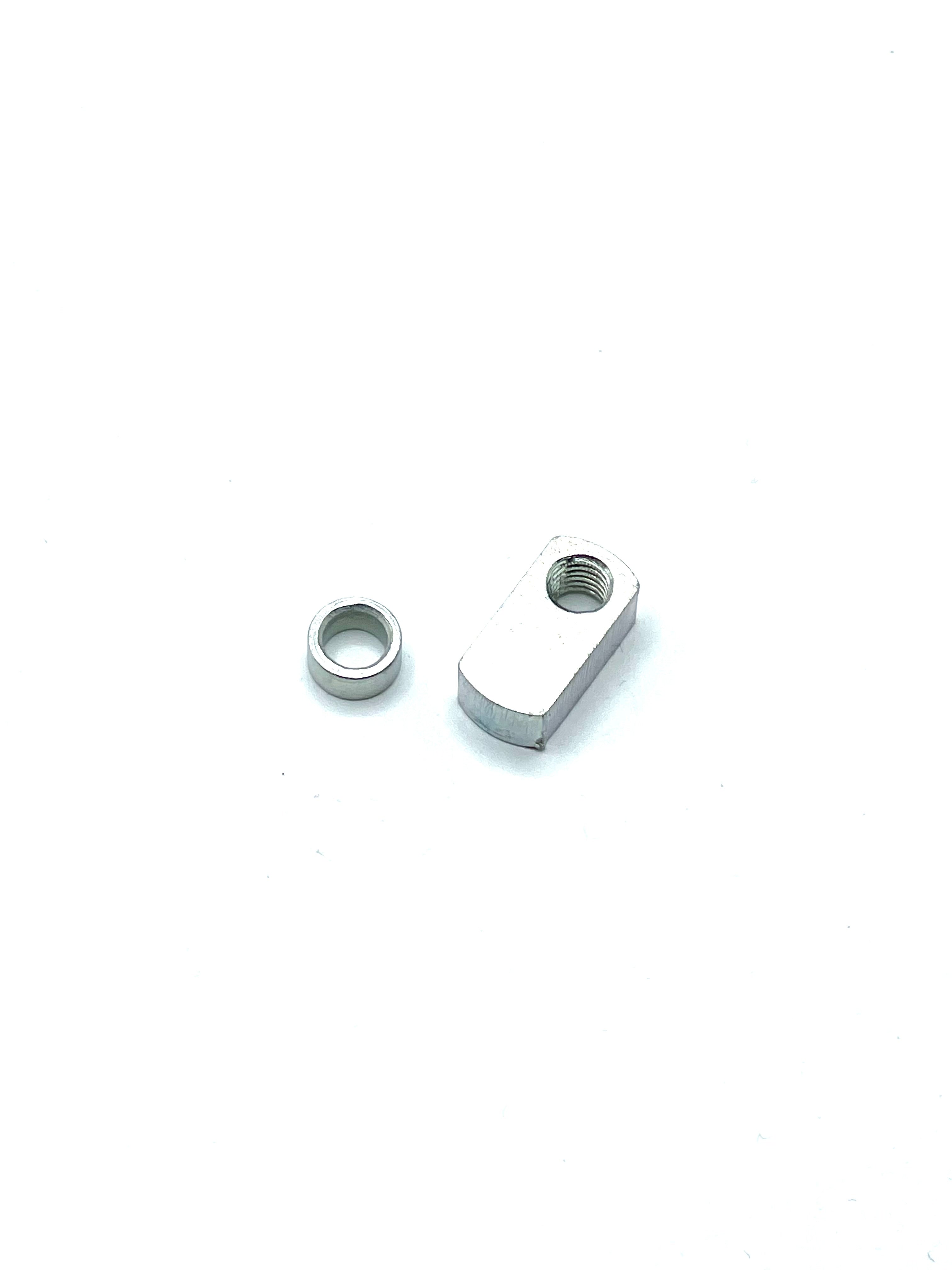 CHAIN GUIDE SCREW (2 parts)