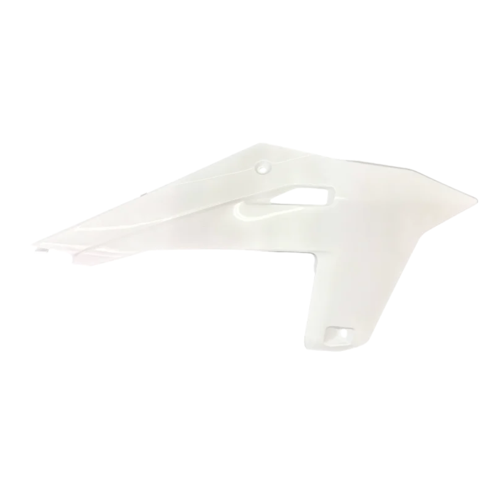 Right Radiator Shroud White - V0274005